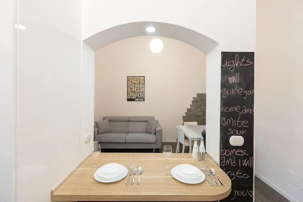 Elegant Roman Suite Near The Colosseum And Metro Apartmán Řím