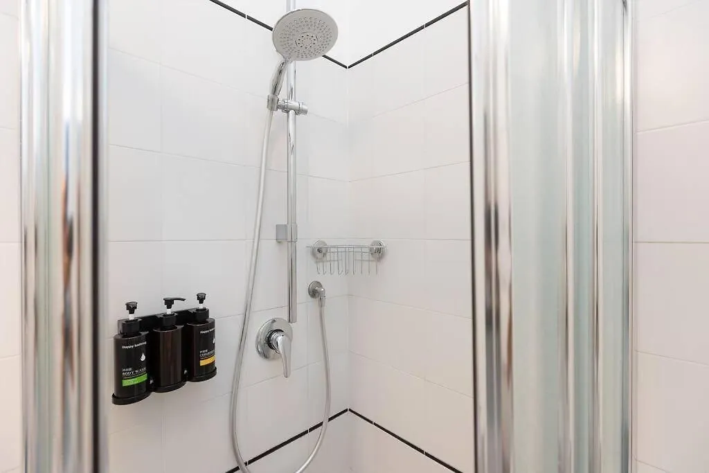 Elegant Roman Suite Near The Colosseum And Metro Apartment Rome